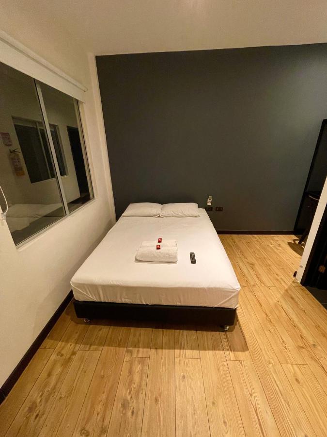 Zugi Inn Hotel レティシア エクステリア 写真