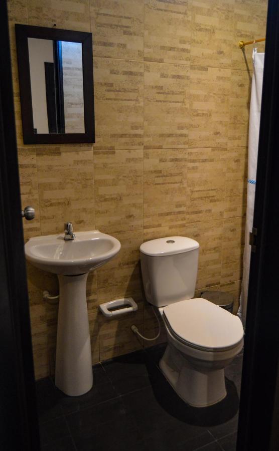 Zugi Inn Hotel レティシア エクステリア 写真